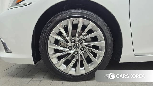 Lexus ES300h 7th generation id 4996119 из Кореи 26