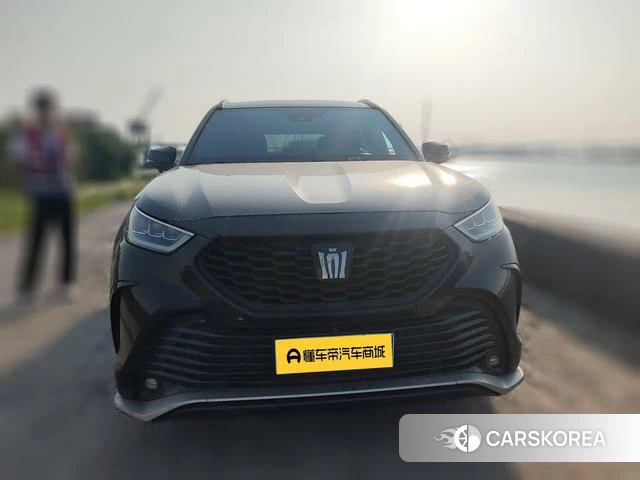 Toyota Crown 2022 Черный из Китая, фото 4