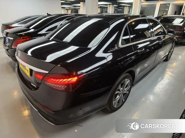Mercedes-Benz E-Class 2022 Черный из Китая, фото 4