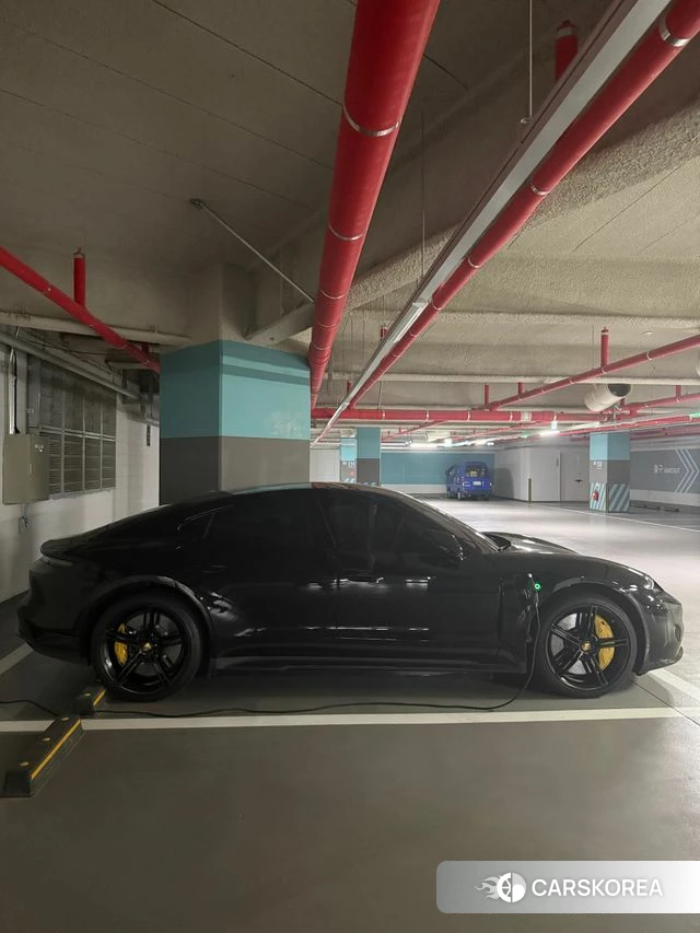 Porsche Taycan 2021 Черный из Кореи, фото 5