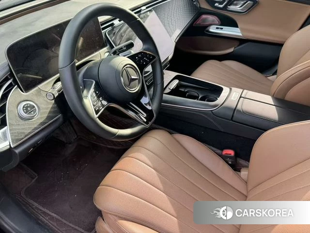 Mercedes-Benz E-Class 2024 Черный из Китая, фото 4
