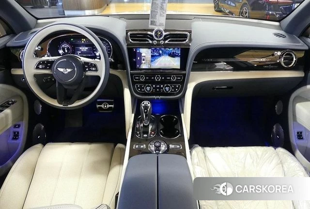 Bentley Bentayga 2024 Жемчужный цвет из Кореи, фото 4