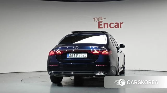 Mercedes-Benz E-Class W214 id 4921364 из Кореи 31