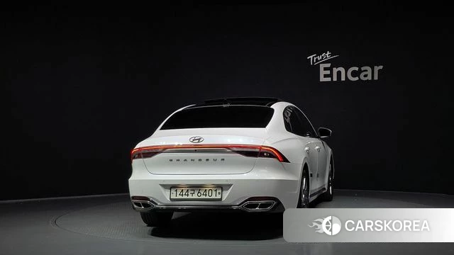 Hyundai The New Grandeur IG Hybrid id 5018368 из Кореи 28