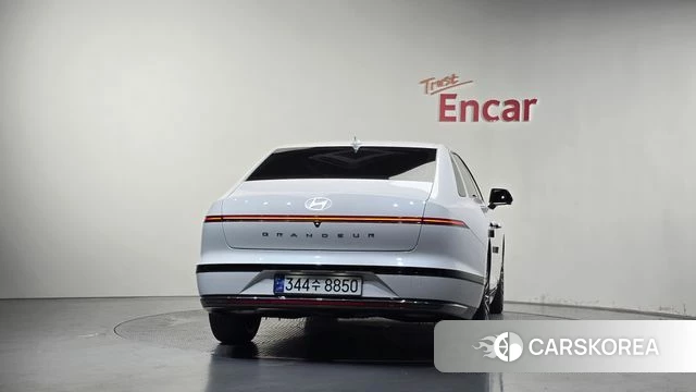 Hyundai Grandeur Hybrid (GN7) id 4792315 из Кореи 33