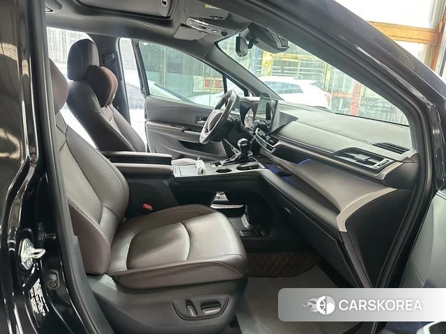 Toyota Granvia 2023 Черный из Китая, фото 6