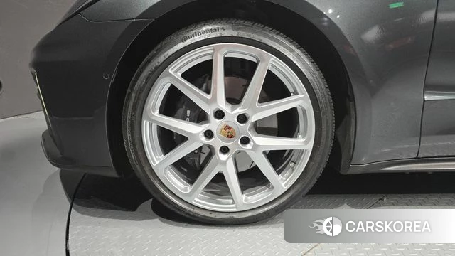 Porsche Panamera (976) id 5021142 из Кореи 27