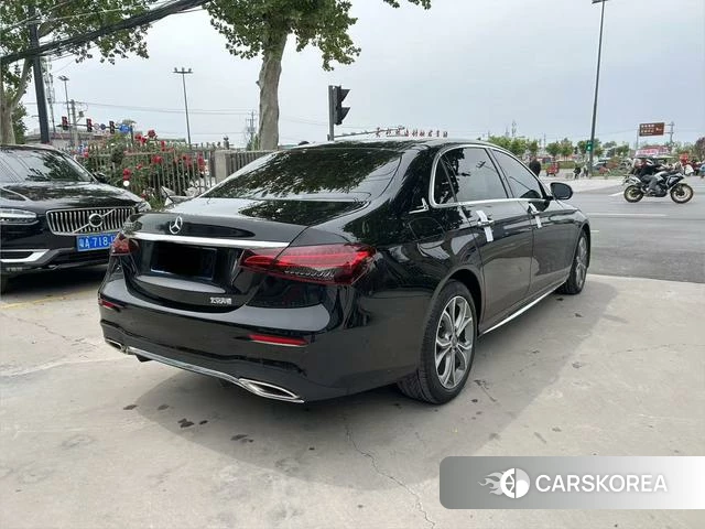 Mercedes-Benz E-Class 2023 Черный из Китая, фото 4