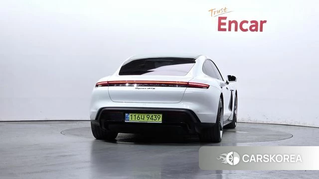 Porsche Taycan id 4649929 из Кореи 29