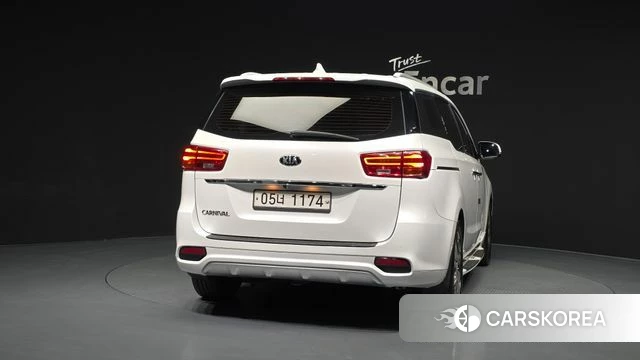 Kia The New Carnival id 3829237 из Кореи 14