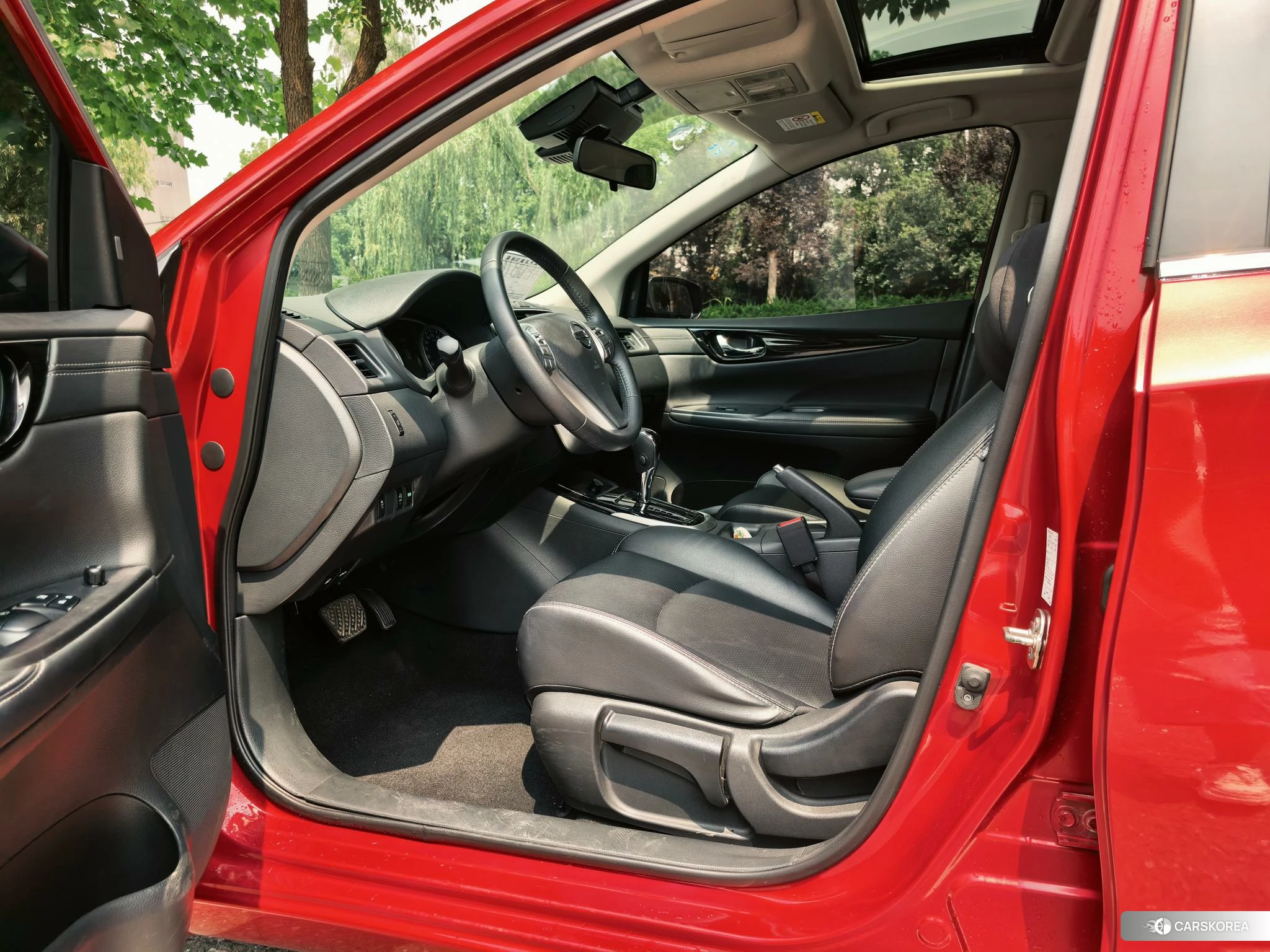 Nissan Tiida 2020 Красный из Китая, фото 4