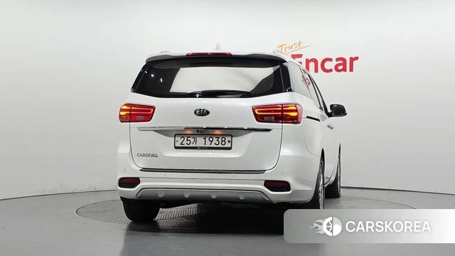 Kia The New Carnival id 4993238 из Кореи 14