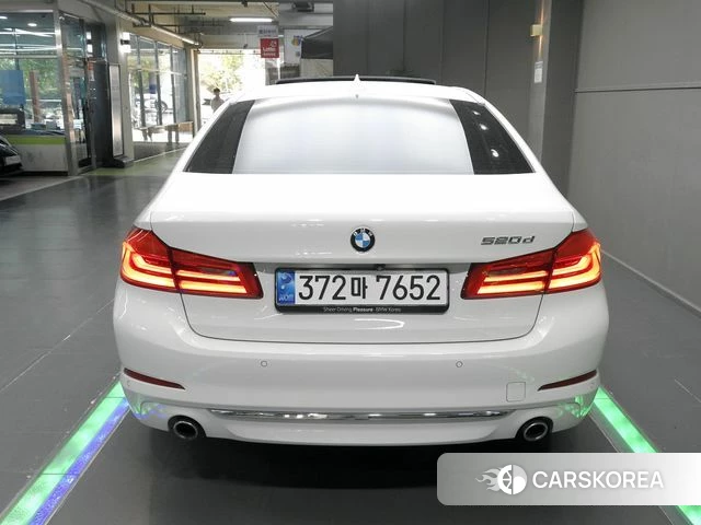 BMW 5 Series (G30) id 5029475 из Кореи 14