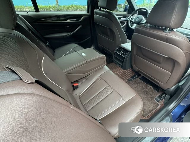 BMW 5 series 2022 Синий из Китая, фото 4