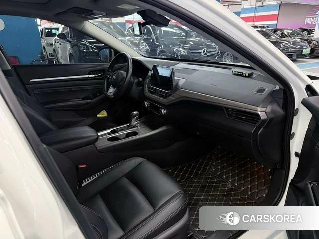Nissan Altima 2021 Белый из Китая, фото 4