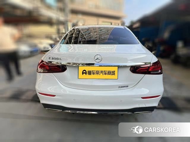 Mercedes-Benz E-Class 2021 Белый из Китая, фото 4