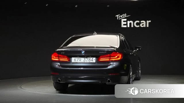 BMW 5 Series (G30) id 4988395 из Кореи 14