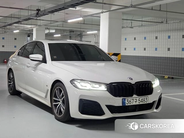 BMW 5 Series (G30) 2022 Белый из Кореи, фото 5