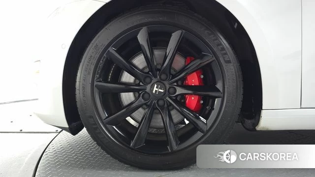 Tesla Model 3 id 4998273 из Кореи 31