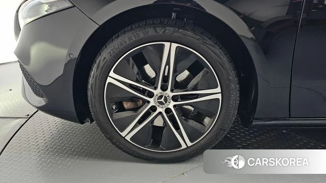 Mercedes-Benz A-Class W177 id 4974904 из Кореи 28