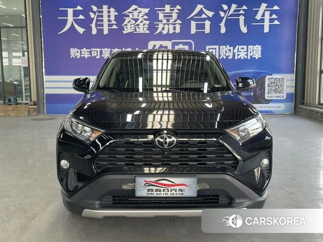 Toyota RAV4 2021 Черный из Китая, фото 4
