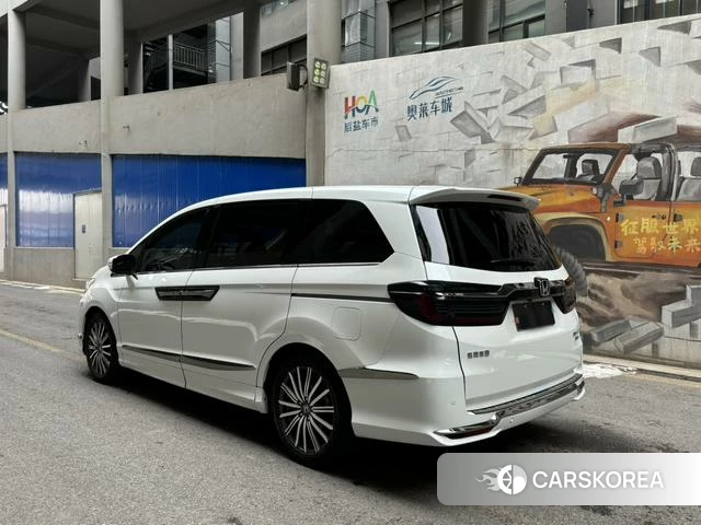 Honda Elysion 2023 Белый из Китая, фото 4