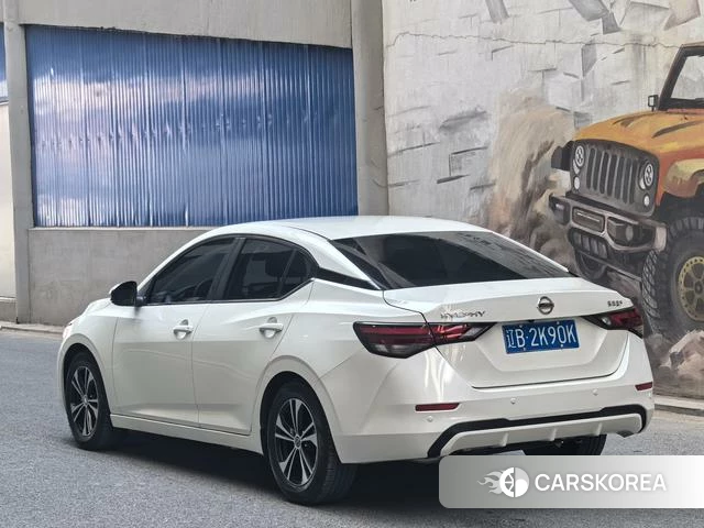 Nissan Sylphy 2021 Белый из Китая, фото 4
