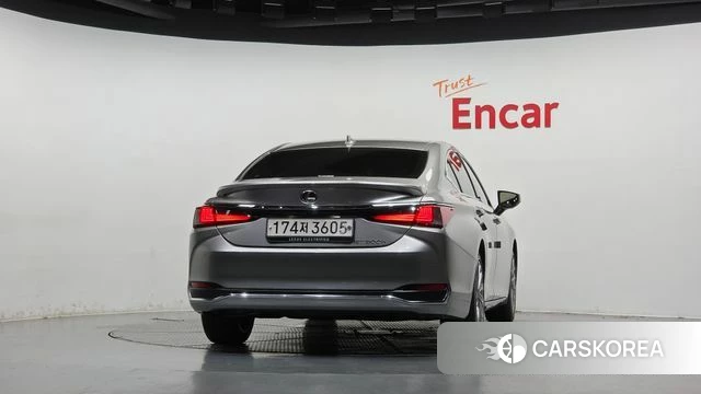 Lexus ES300h 7th generation id 5001848 из Кореи 14