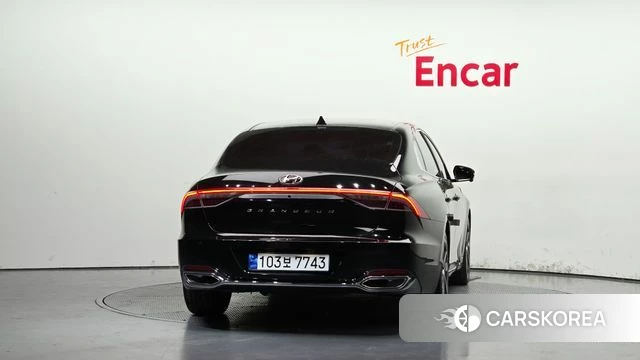 Hyundai The New Grandeur IG id 4952300 из Кореи 26