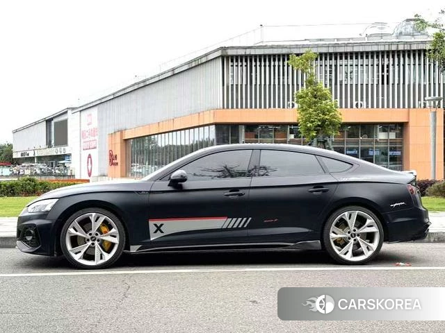 Audi S5 2021 Черный из Китая, фото 6