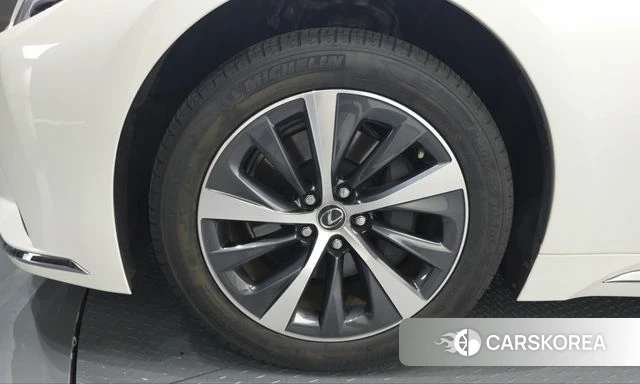Lexus LS500 5th generation id 5017451 из Кореи 31