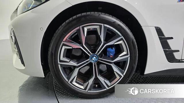 BMW i4 id 4990685 из Кореи 27