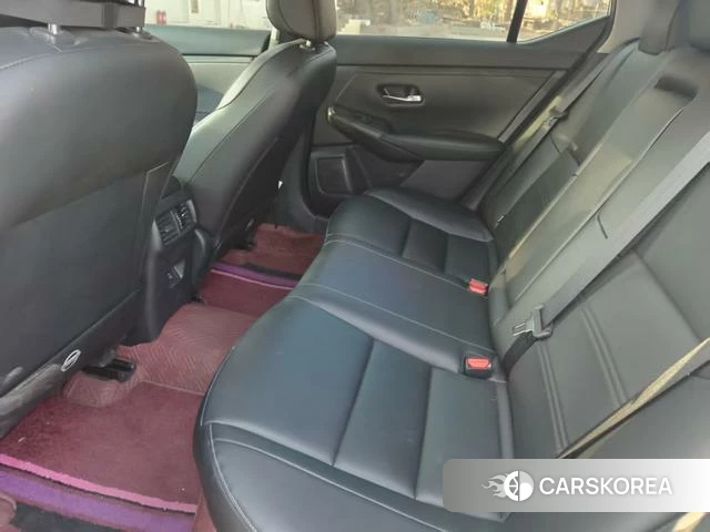 Nissan Sylphy 2024 Белый из Китая, фото 4