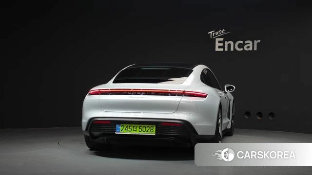 Porsche Taycan id 4714994 из Кореи 14