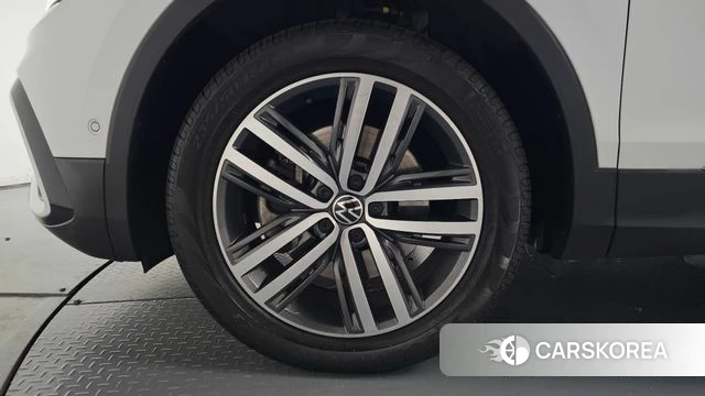 Volkswagen Tiguan Allspace id 4928575 из Кореи 34