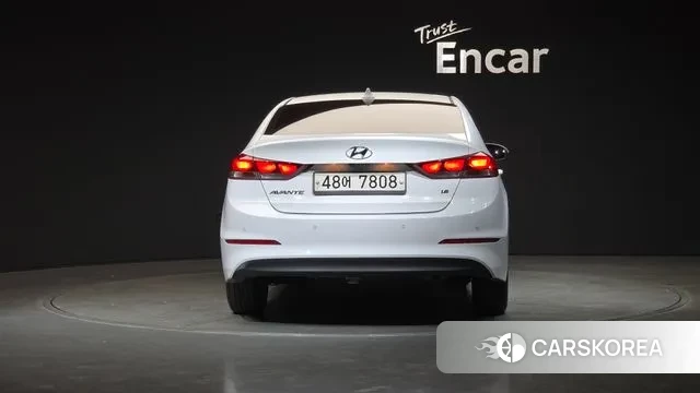 Hyundai Avante AD id 3773065 из Кореи 14