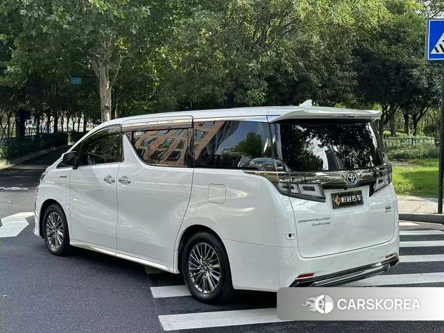 Toyota Vellfire 2022 Белый из Китая, фото 5