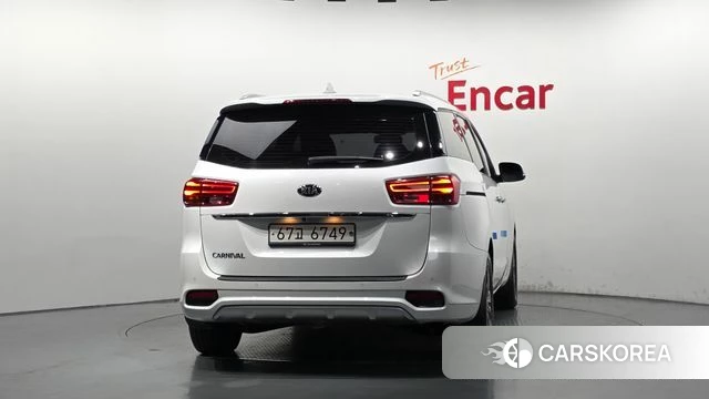 Kia The New Carnival id 4960347 из Кореи 28