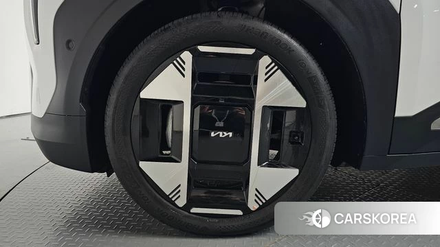 Kia EV3 id 4920999 из Кореи 32