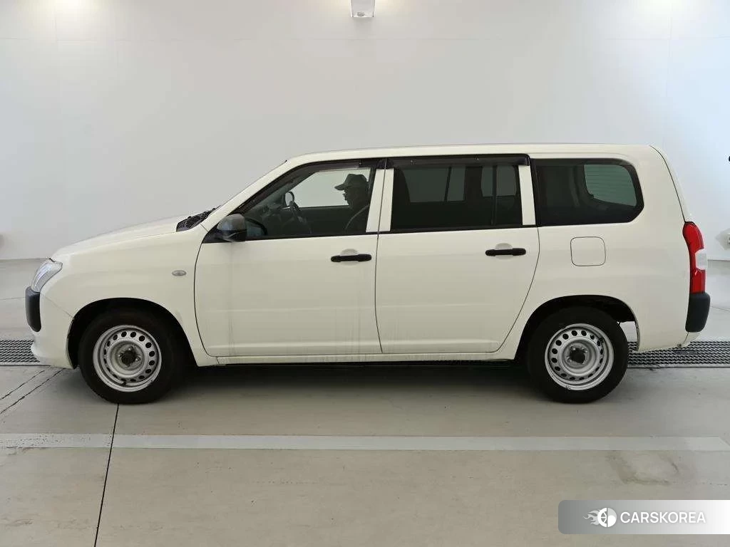Toyota Probox 2022 из Японии, фото 4