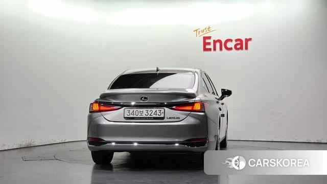 Lexus ES300h 7th generation id 4958062 из Кореи 24