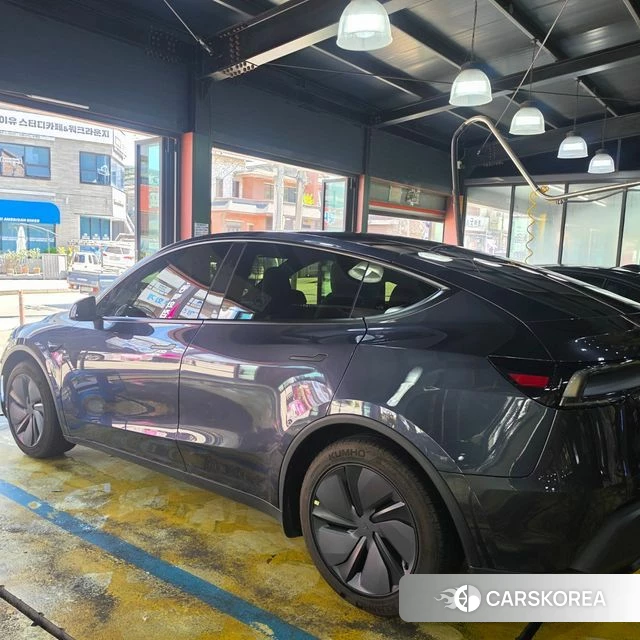 Tesla Model Y 2026 Серый из Кореи, фото 5