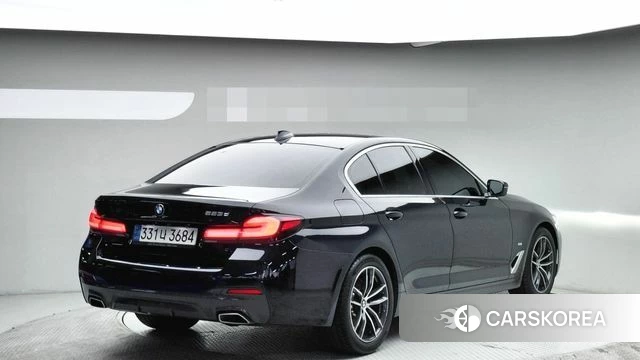 BMW 5 Series (G30) id 5031121 из Кореи 14