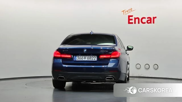 BMW 5 Series (G30) id 4992472 из Кореи 27