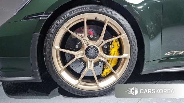 Porsche 911(992) id 5040494 из Кореи 31