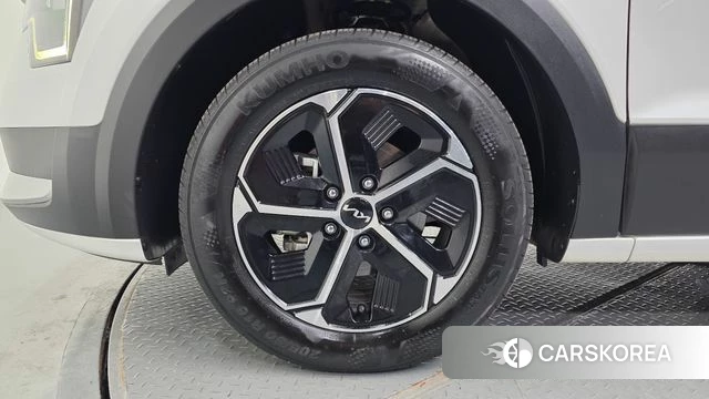 Kia Di Ol Nu Niro id 5046451 из Кореи 25