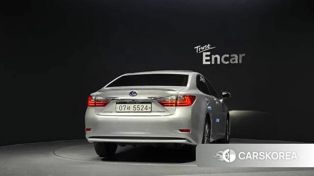 Lexus New ES300h id 5029401 из Кореи 28