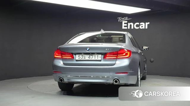 BMW 5 Series (G30) id 5035722 из Кореи 32