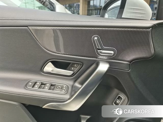 Mercedes-Benz A-Class 2022 Белый из Китая, фото 4