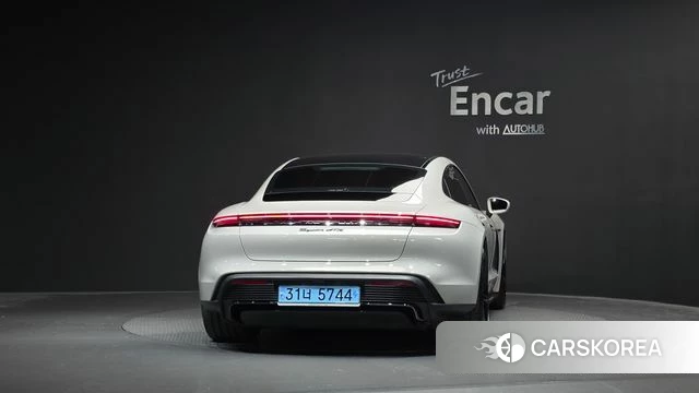 Porsche Taycan id 4965570 из Кореи 29